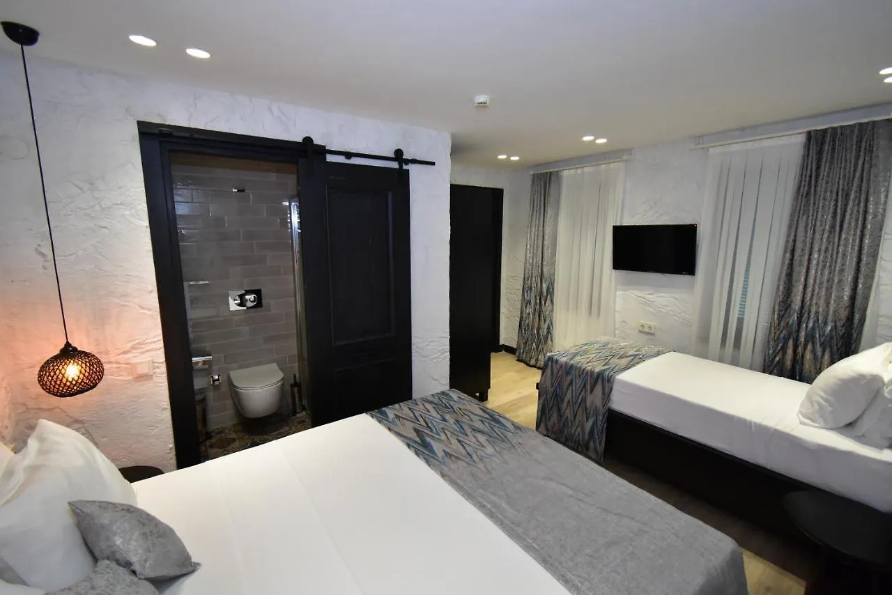 Otel Gulayvalik Turkey